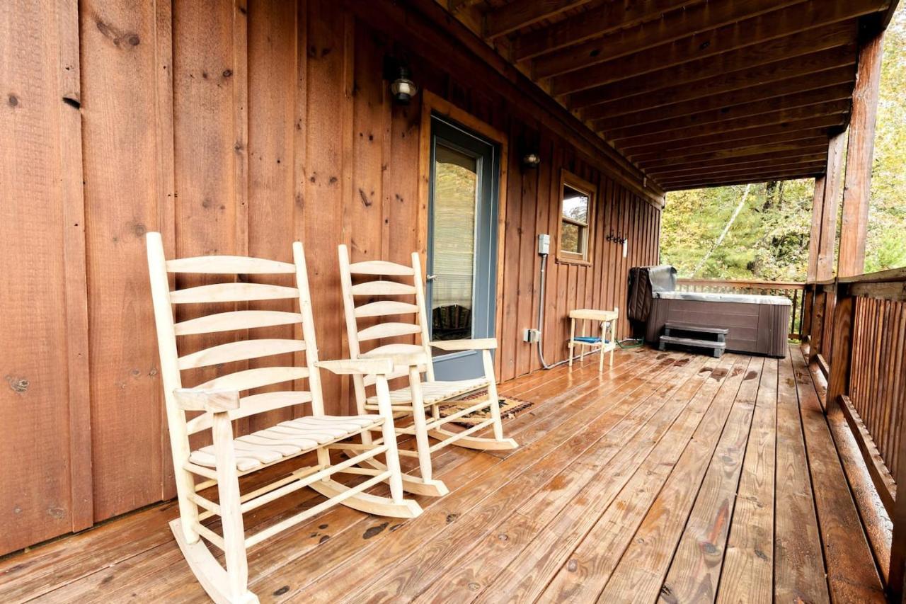 Smoky Mtn Hideaway - Cabin W/ Hot Tub & Pool Table Villa Sevierville Kültér fotó