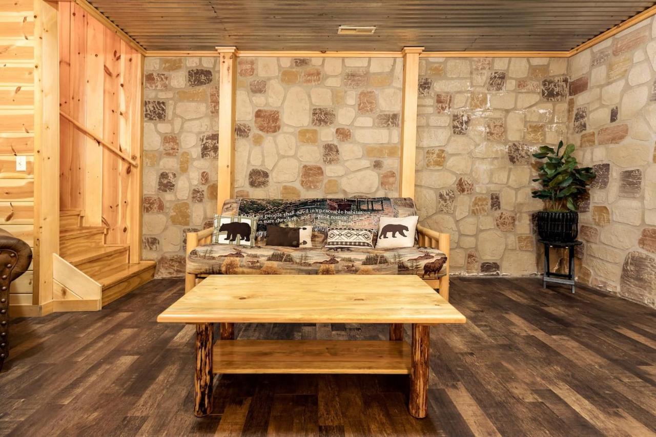 Smoky Mtn Hideaway - Cabin W/ Hot Tub & Pool Table Villa Sevierville Kültér fotó