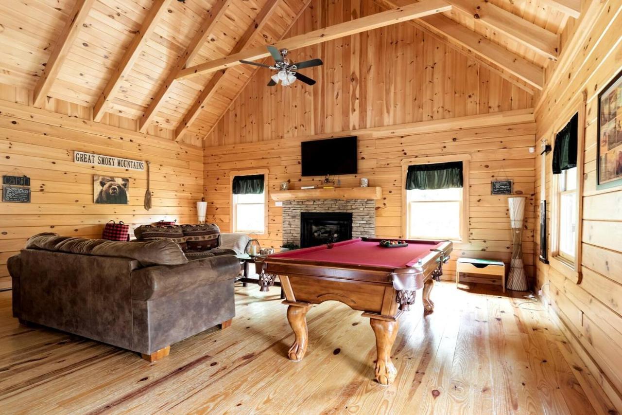 Smoky Mtn Hideaway - Cabin W/ Hot Tub & Pool Table Villa Sevierville Kültér fotó